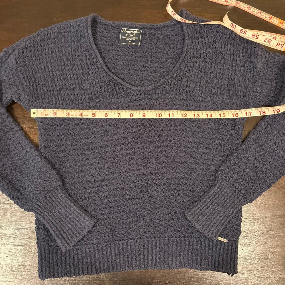 Abercrombie & Fitch Vintage Y2K Crochet Knit Scoop V-Neck Sweater Navy Blue- XS - Picture 6 of 7